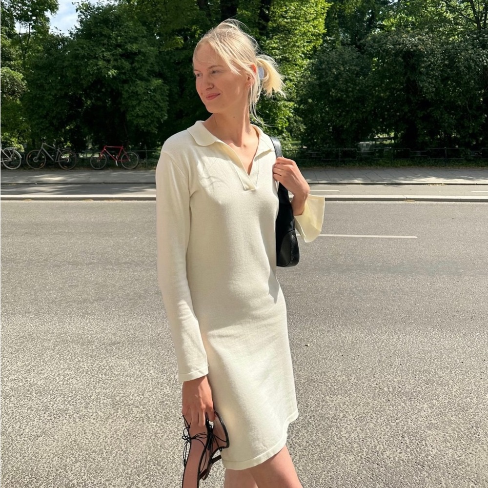 Djerf Avenue Getaway Dress Tall in Cream — size M